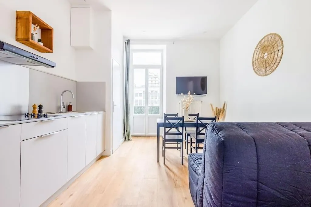 Appartement Centre Ville Ideal Cures Proche Gare Aix-les-Bains Apartment